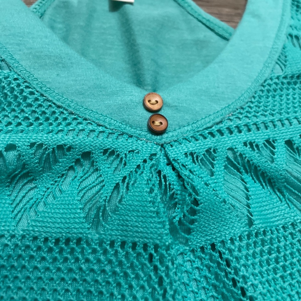 Laced Racerback Tank Top - Picture 3 of 6